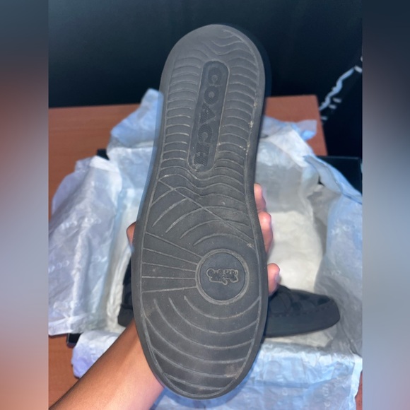 Coach shoes size 10 barely worn - Picture 5 of 7